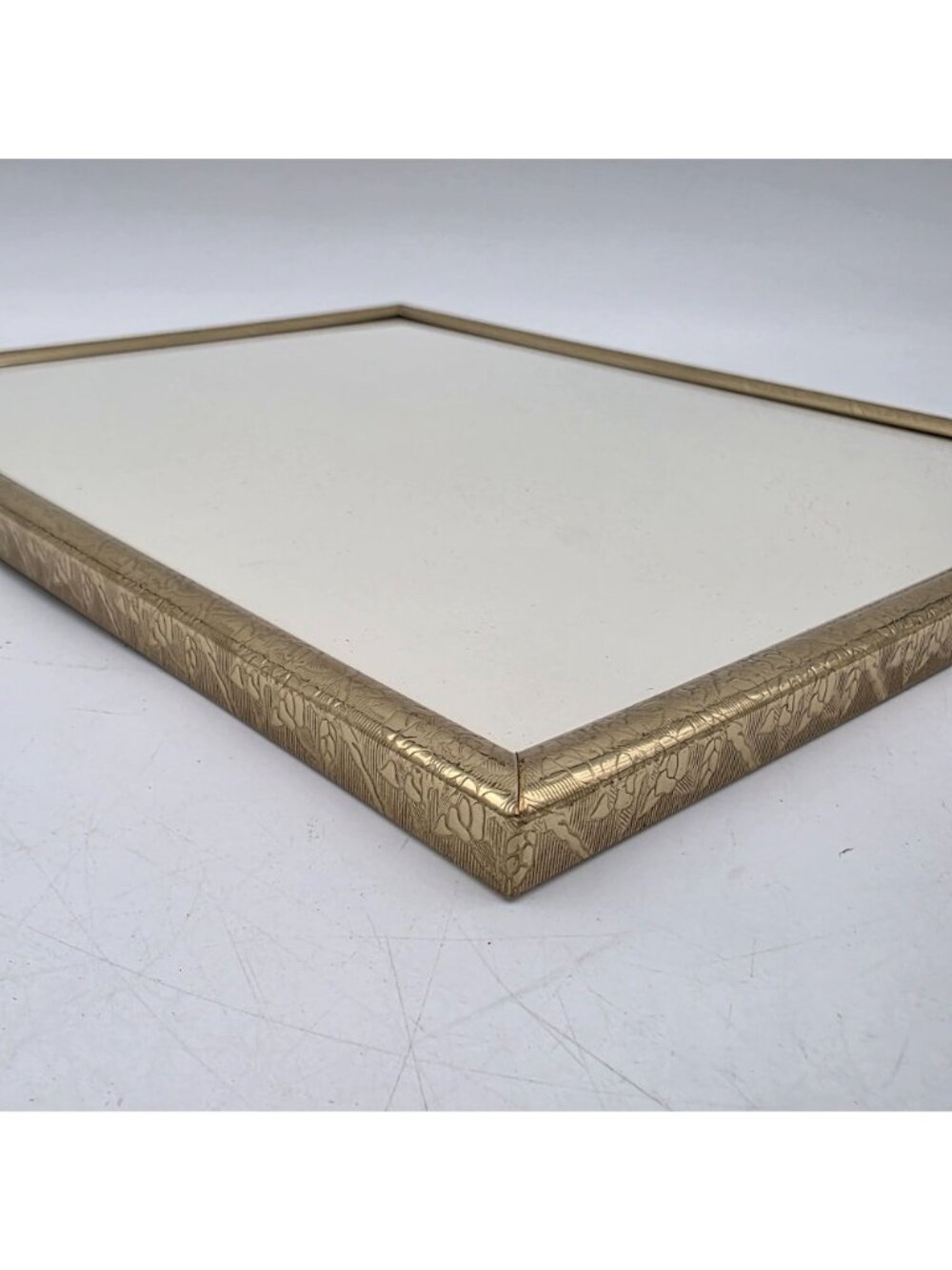 Elegant Gold Tone Metal Picture Frame Black Velvet Back Easel Style 8x10 - Picture 8 of 10